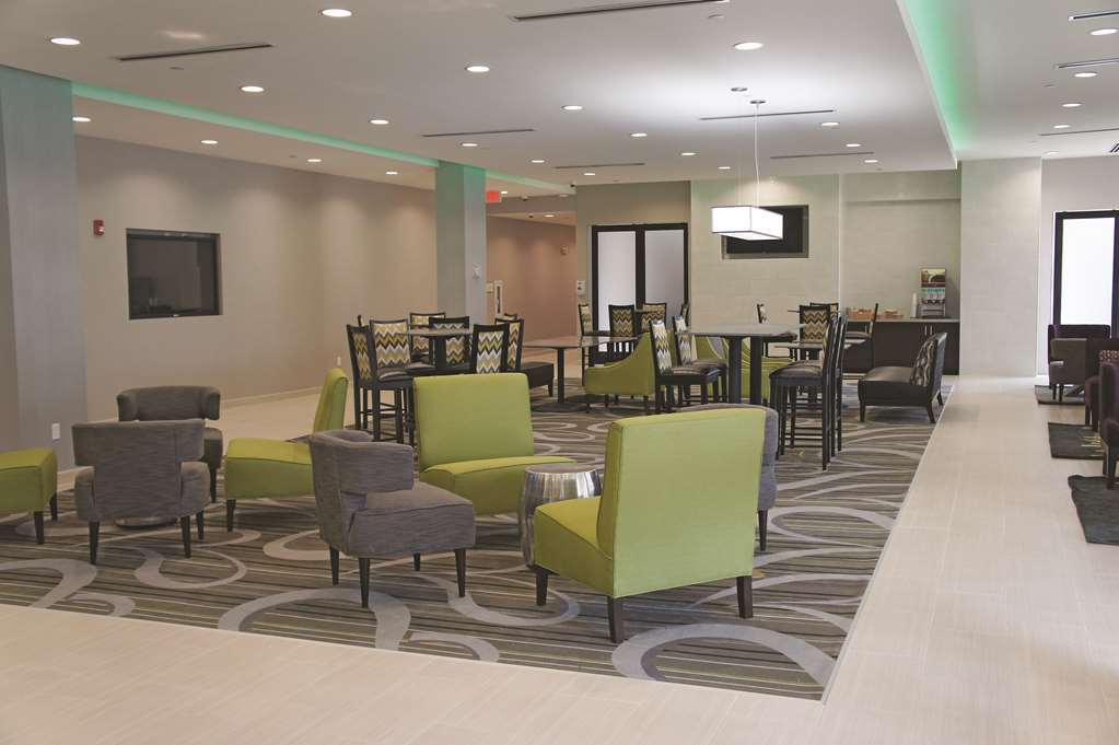 La Quinta By Wyndham Mcallen Convention Center Interior photo
