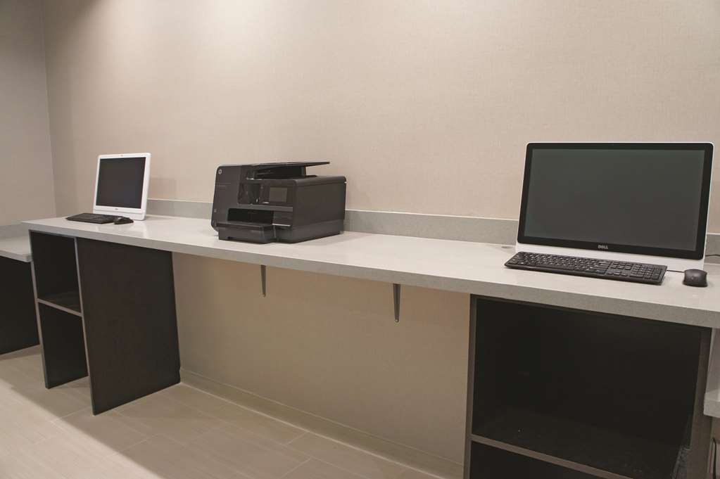 La Quinta By Wyndham Mcallen Convention Center Facilities photo